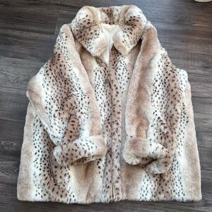 Elegant Faux Fur Coat - Cream and Brown